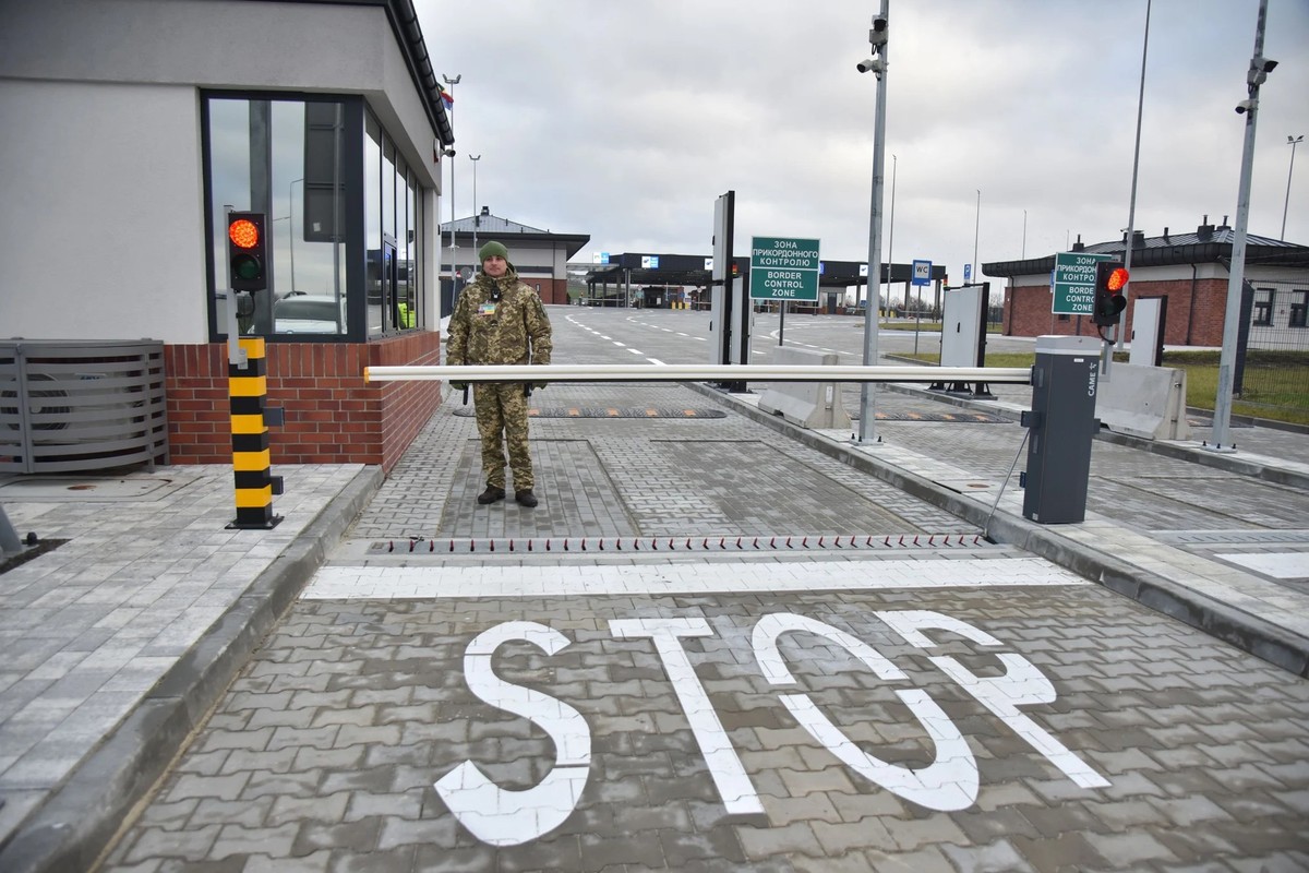 Une poste-frontière avec l'Ukraine: même en temps de guerre, la bureaucratie reste souvent un gros problème.