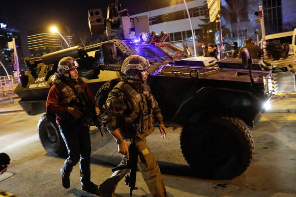 Turkish police secure the area near an art gallery where the Russian Ambassador to Turkey Andrei Karlov was shot in Ankara, Turkey, December 19, 2016. REUTERS/Umit Bektas TPX IMAGES OF THE DAY