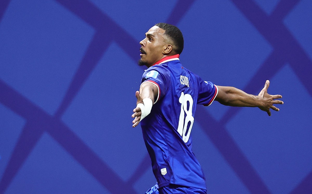 epa13062183 Wilson Isidor of Haiti celebrates after scoring the 1-2 goal during the FIFA World Cup 2026 group stage match Morocco against Haiti, in Atlanta, Georgia, USA, 24 June 2026. EPA/RONALD WITT ...