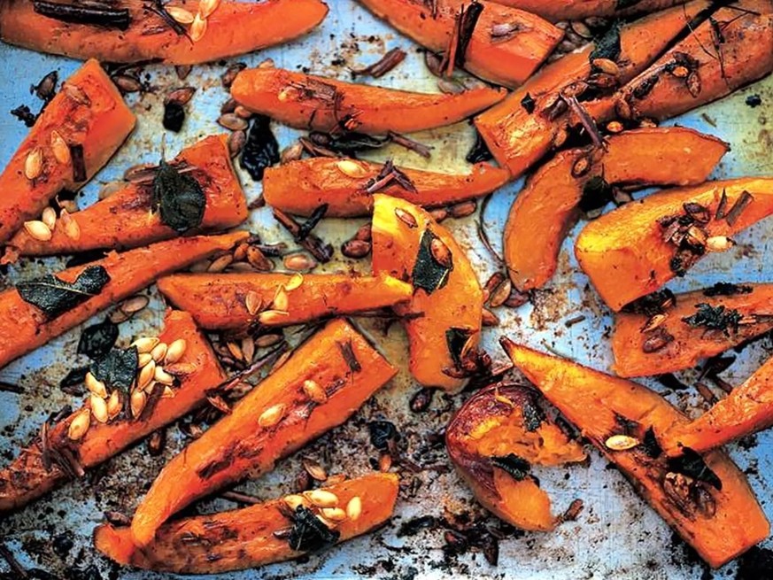 Zucca all forno – Kürbis im Ofen. 
https://asset.jamieoliver.com/images/cq7w2e71/production/8b9749c52d4601136788164a8f52be8f763e17ca-767x1025.jpg/8b9749c52d4601136788164a8f52be8f763e17ca-767x1025.jpg? ...