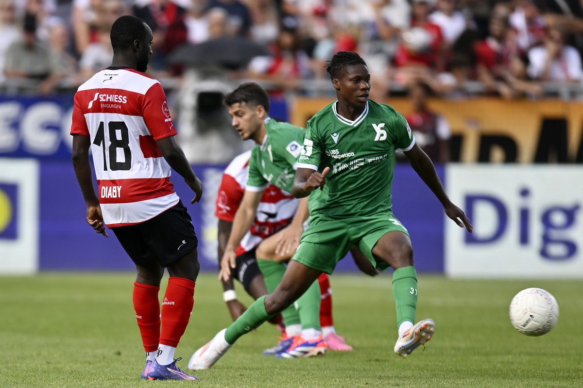 Yverdons Fode Sylla beim Fussballspiel der Super League FC Winterthur gegen Yverdon Sport FC im Stadion Schuetzenwiese in Winterthur am Sonntag, 4. August 2024. (KEYSTONE/Walter Bieri )