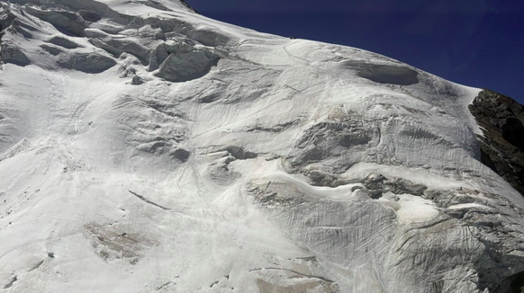 Am Donnerstag, 2. Juli 2026, ereignete sich auf dem Triftgletscher oberhalb von Saas-Grund ein Unfall. Eine Person kam dabei ums Leben.