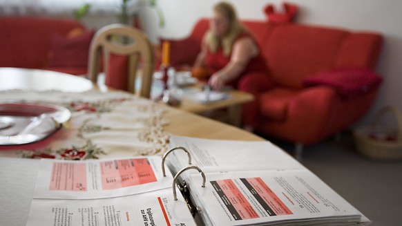 Sozialhilfe statt IV: Nach dem Wegfall von IV-Renten landen immer mehr Menschen laut dem "SonntagsBlick" auf den Sozialämtern. (Symbolbild)