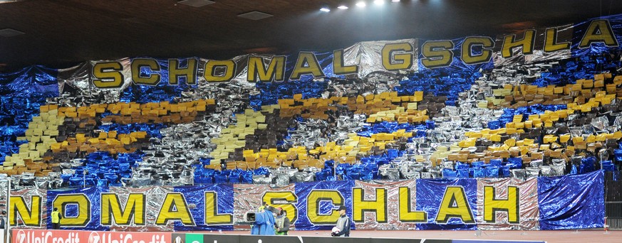 24.11.2016; Zuerich; Fussball Europa League - FC Zuerich - Villarreal CF; Die Choreographie der Zuercher Fans
(Steffen Schmidt/freshfocus)