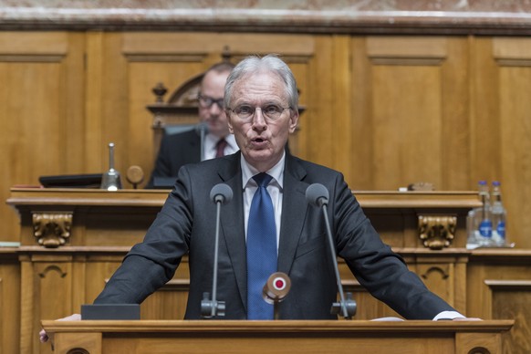 Hans-Ulrich Bigler, FDP-ZH, spricht als Kommissionssprecher der Debatte um das Stabilisierungsprogramm zum Rat, an der Fruehlingssession der Eidgenoessischen Raete, am Dienstag, 14. Maerz 2017 im Nati ...