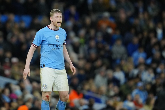 Manchester City&#039;s Kevin De Bruyne reacts during the English FA Cup quarter final soccer match between Manchester City and Burnley at the Etihad stadium in Manchester, England, Saturday, March 18, ...