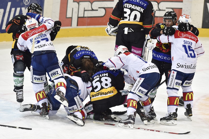 Viel Spannung im Spiel zwischen dem ZSC und dem SC Bern.