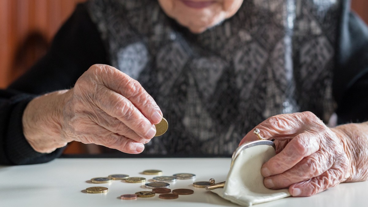 Altersarmut. Wenig Geld im Alter. Arm und alt.
