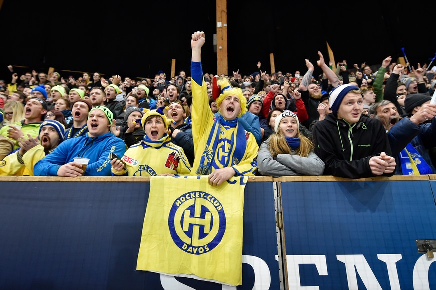 Davos supporters during the game between HC Davos and Mountfield HK at the 91th Spengler Cup ice hockey tournament in Davos, Switzerland, Wednesday, December 27, 2017. (KEYSTONE/Melanie Duchene)