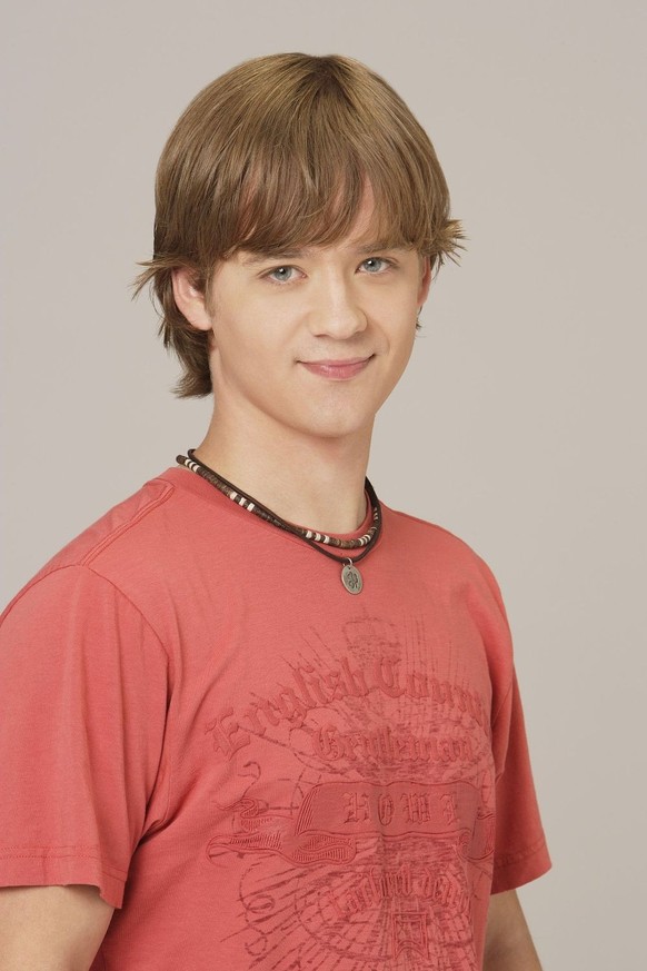 Jason Earles in Hannah Montana (2006)