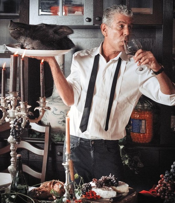 anthony bourdain korean fried chicken pan bagnat provencal dinner party wein trinken fleisch schweinekopf wildschwein essen food kochen frankreich korea https://www.bloomsbury.com/author/anthony-bourd ...