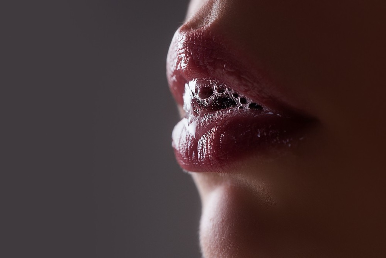 Lips, saliva