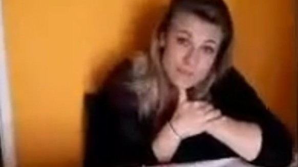 Aufseherin Angela Magdici in ihrer Videobotschaft.