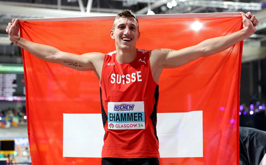 epa11197343 Simon Ehammer of Switzerland celebrates after winning the Heptathlon at the World Athletics Indoor Championships in Glasgow, Britain, 03 March 2024. EPA/ROBERT PERRY