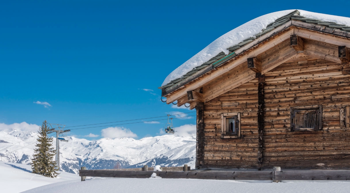 Skigebiet Obersaxen Mundaun Holzhütte