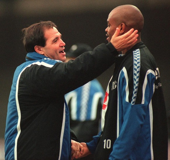 Raimondo Ponte (links), 1997 Trainer beim FC Zürich mit seinem damaligen Spieler Jerren Nixon.