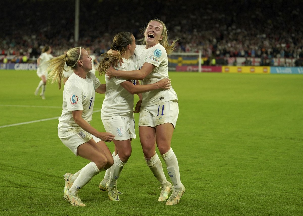 England's Francesca Kirby, center, celebrates with teammates after scoring her side's 4th goal during the Women Euro 2022 semi final soccer match between England and Sweden at Bramall Lane S ...