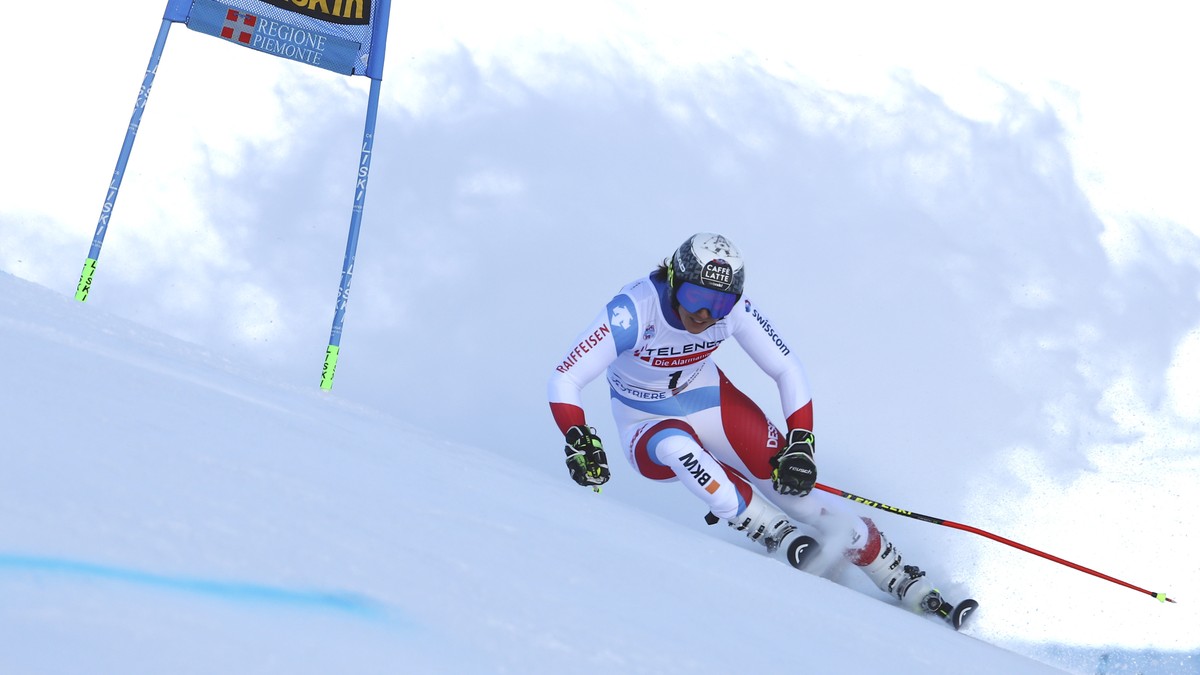 Switzerland's Wendy Holdener competes during the first run of an alpine ski, World Cup women's giant slalom in Sestriere, Italy, Saturday, Jan. 18, 2020. (AP Photo/Marco Trovati)