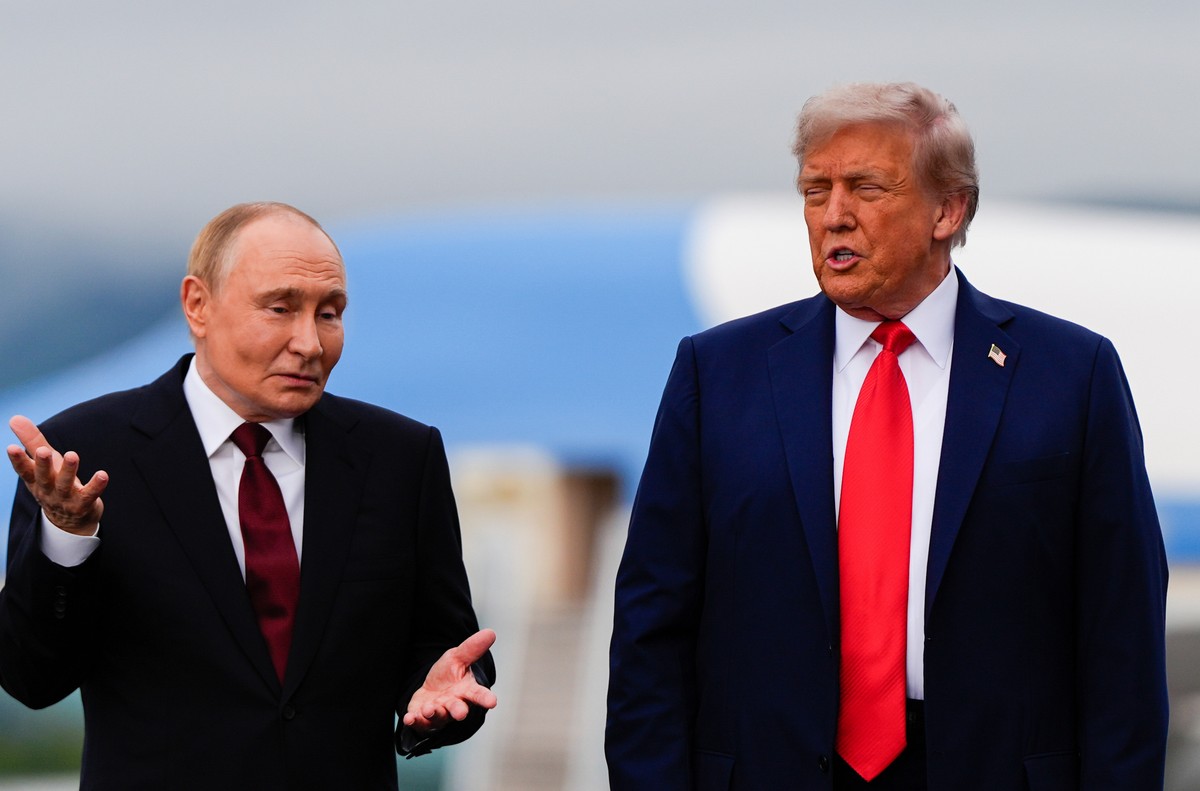 FILE - President Donald Trump and Russia's President Vladimir Putin talk, Aug. 15, 2025, at Joint Base Elmendorf-Richardson, Alaska. (AP Photo/Julia Demaree Nikhinson, File)
Europe Summit Trump