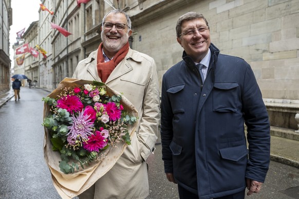 Carlo Sommaruga, gauche, candidat Parti socialiste PS a l&#039;election au Conseil aux Etats et Mauro Poggia, droite, candidat MCG a l&#039;election au Conseil aux Etats, les deux elus posent pour les ...