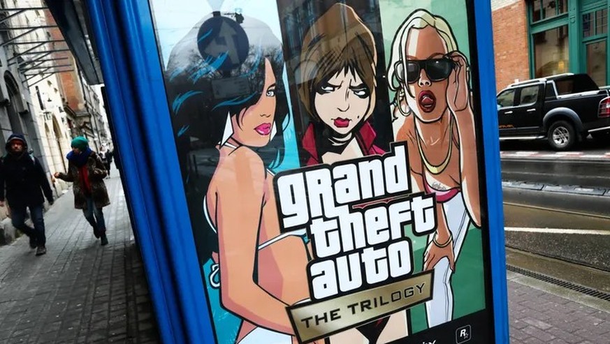 Werbung an einer Haltestelle für «Grand Theft Auto - The Trilogy».