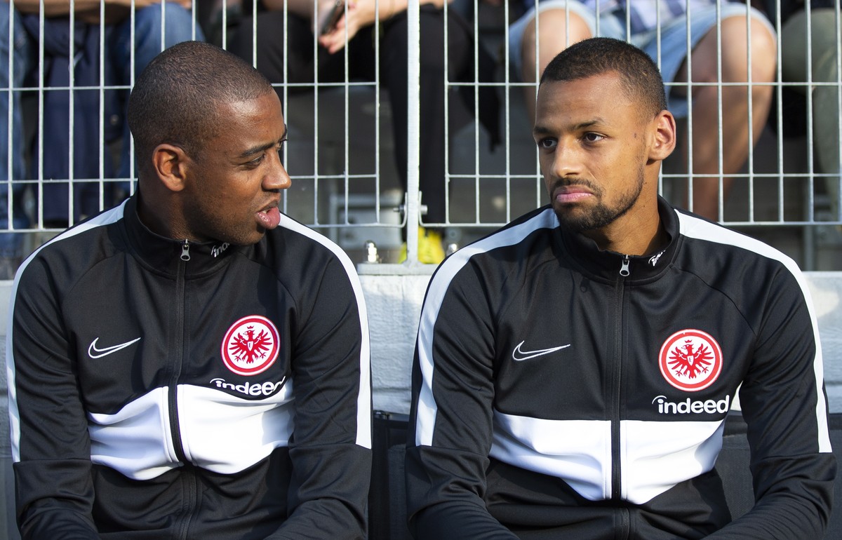 epa07708616 Frankfurt's Gelson Fernandes, left, and Djibril Sow discuss prior to a friendly soccer match of the international Uhrencup tournament between Switzerland's BSC Young Boys and Ger ...