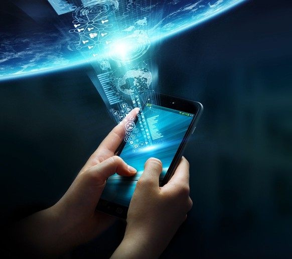 Datenübertragung Smartphone (Symbolbild)