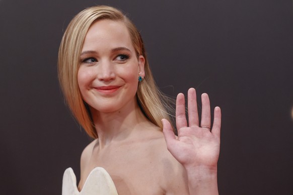 epa10691074 US actor Jennifer Lawrence poses for photographers upon arrival for the premiere of the movie &#039;No Hard Feelings&#039; in Madrid, Spain, 14 June 2023. EPA/MARISCAL