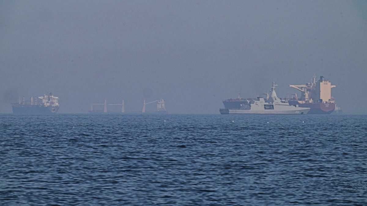 Iran soll US-Kriegsschiff angegriffen haben ++ Hisbollah: «Es gibt keine Waffenruhe»