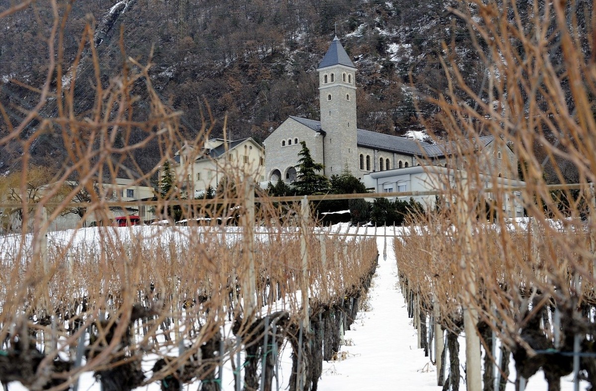 Vue d' Econe, Fraternite Saint-Pie X.