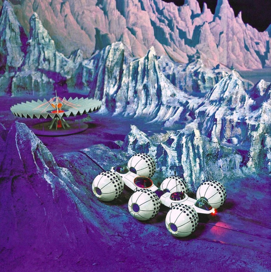 The Moon in the year 2024, as seen in GM's Futurama exhibit at the New York World's Fair, 1964
https://www.reddit.com/r/RetroFuturism/comments/18yd8s0/the_moon_in_the_year_2024_as_seen_in_gm ...