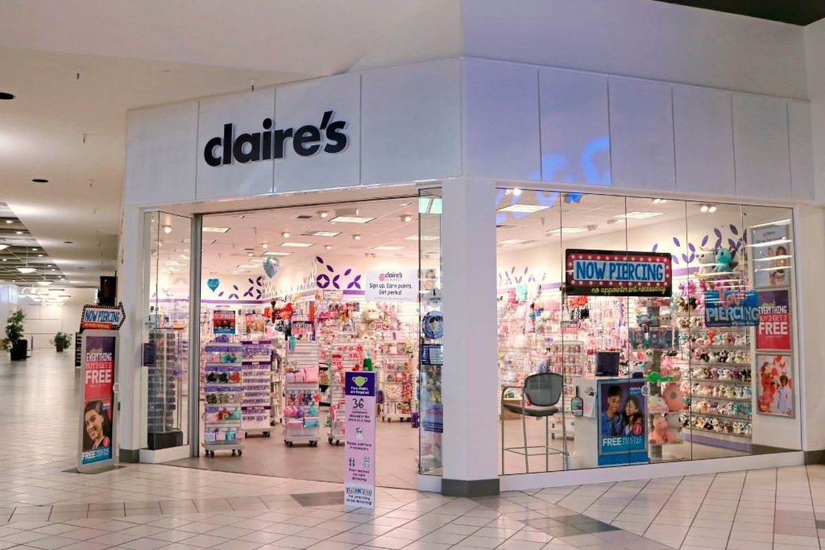 Claire's store entrance in indoor mall, Idaho. (Photo by: Don and Melinda Crawford/UCG/Universal Images Group via Getty Images)
