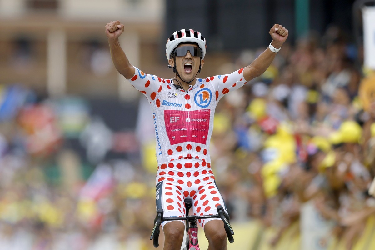 epa13132237 Polka Dot Jersey best climber Danish cyclist Ecuadorian cyclist Richard Carapaz of EF Education - EasyPost celebrates as he crosses the finish line to win Stage 20 of the Tour de France, a ...