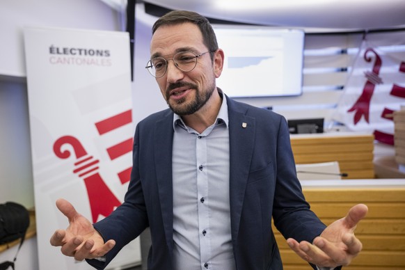 Martial Courtet, Independant, candidat pour le Gouvernement Jurassien, donne une reaction en vue de sa nonelection le jour du deuxieme tour des elections au Gouvernement, dimanche, 9 novembre 2025 a D ...