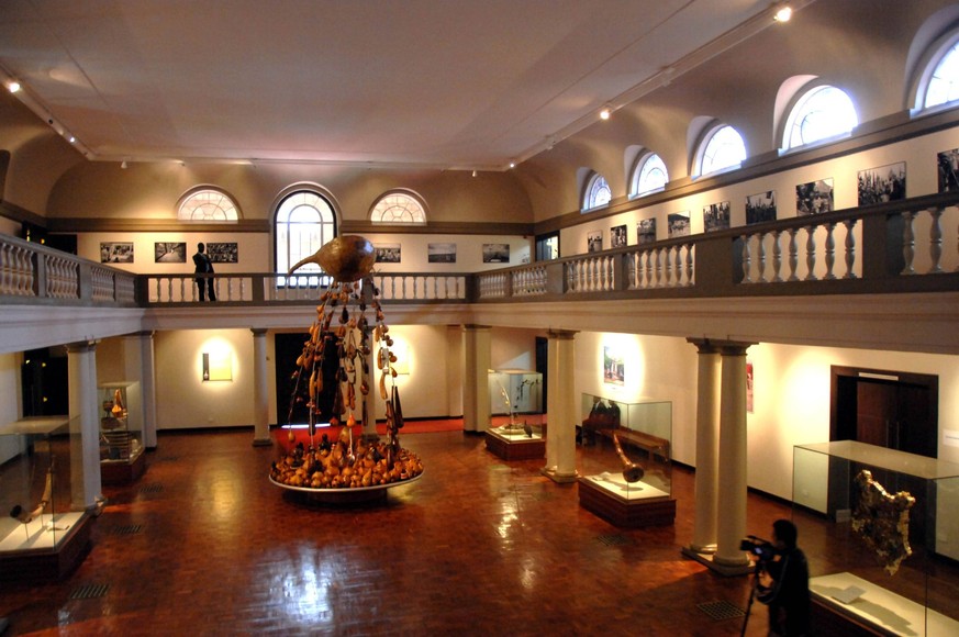 Image Number: 52616172 Date: July 14, 2008 Copyright: image/Xinhua Exhibition at the reopened Nairobi National Museum in Nairobi PUBLICATIONxNOTxINxCHN, building, inside, interior view, premiumd;  2008, ...