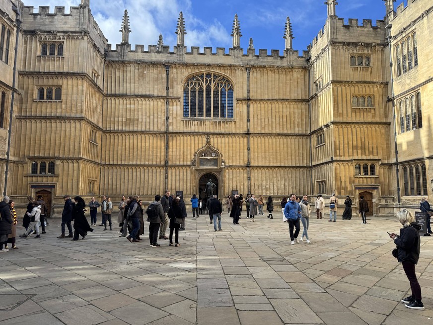 Oxford University A general view of Oxford University in Oxford, United Kingdom, on November 1, 2025. Oxford United Kingdom PUBLICATIONxNOTxINxFRA Copyright: xGiannisxAlexopoulosx originalFilename: al ...