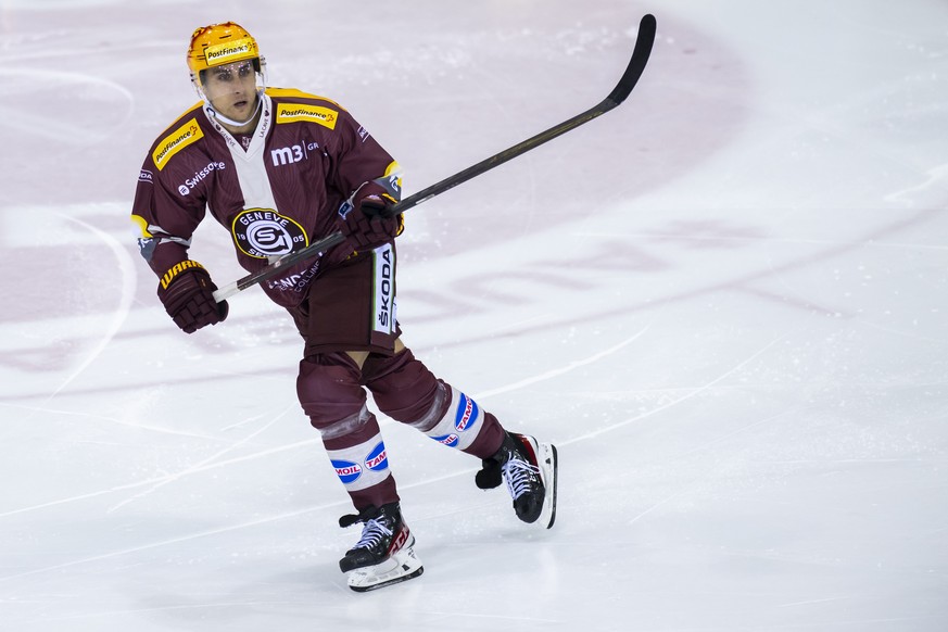 Le top scorer PostFinance genevois Valtteri Filppula, en action, lors du match du championnat suisse de hockey sur glace de National League LNA, entre le Geneve Servette HC et le HEV Zoug, ce jeudi 1  ...