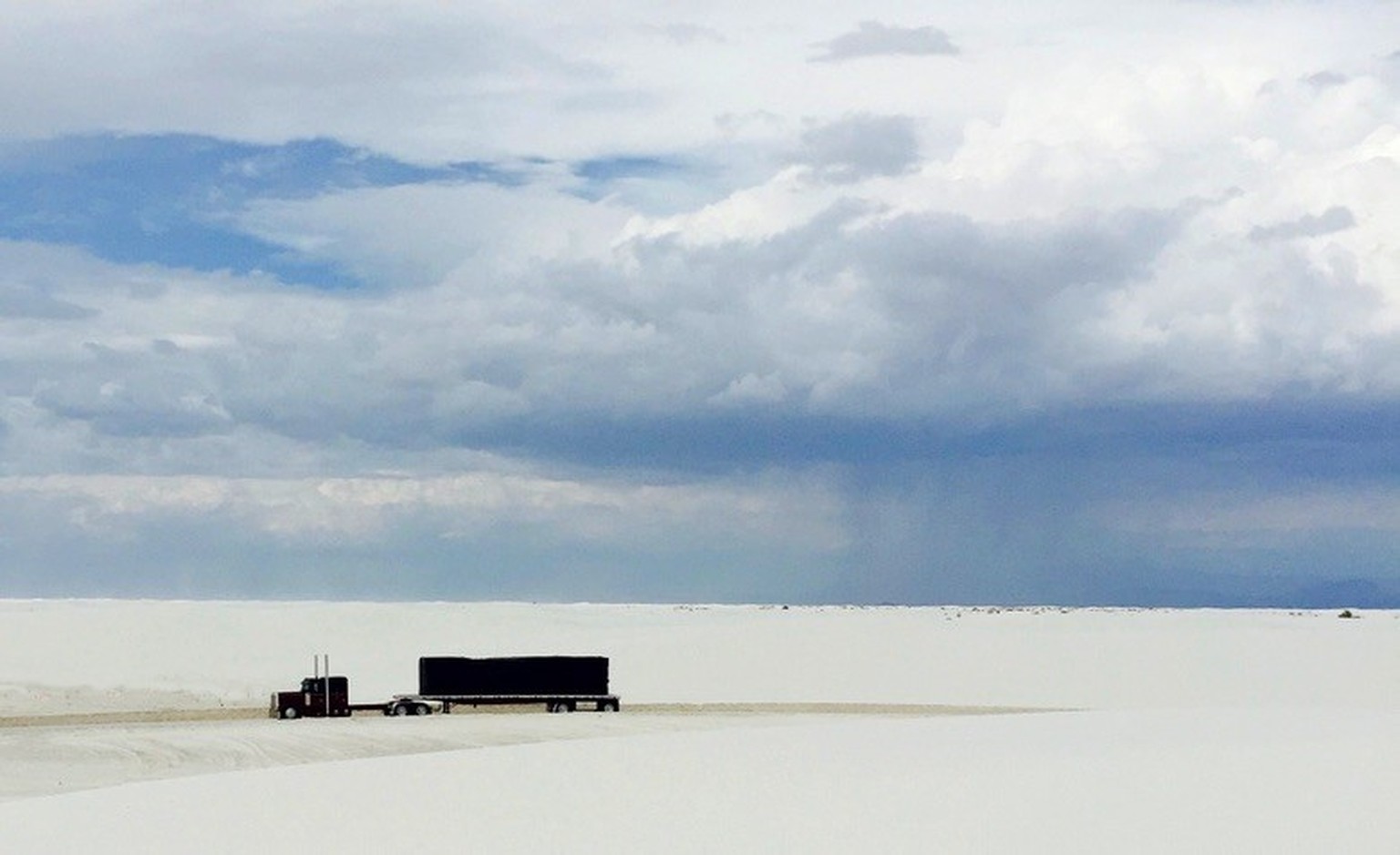 Rigs On Location: Was passiert, wenn ein Modefotograf Trucks fotografiert.

https://rogersnider.com/Categories/Rigs-on-Location/27/thumbs