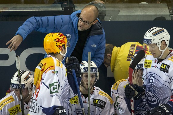 Seit Hans Kossmann an der Bande steht, läuft es Ambri besser.