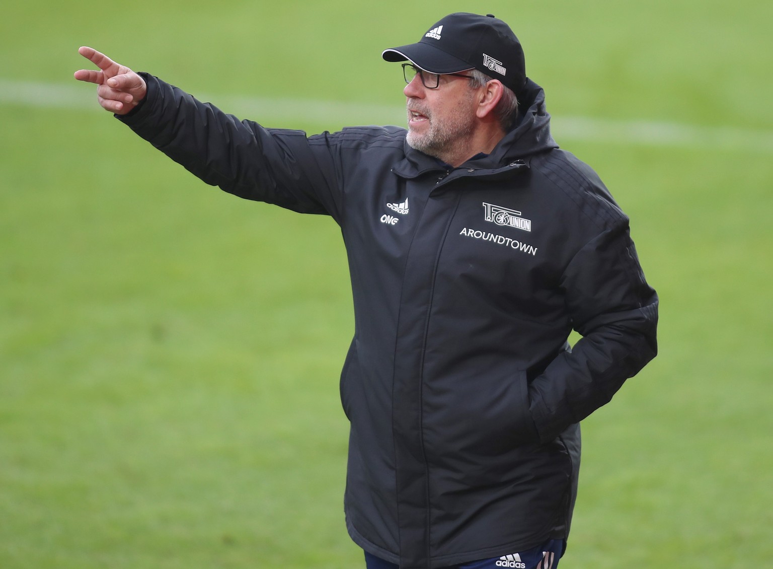 epa09042445 Union&#039;s head coach Urs Fischer reacts during the German Bundesliga soccer match between FC Union Berlin and TSG Hoffenheim 1899 in Berlin, Germany, 28 February 2021. EPA/Andreas Gora  ...