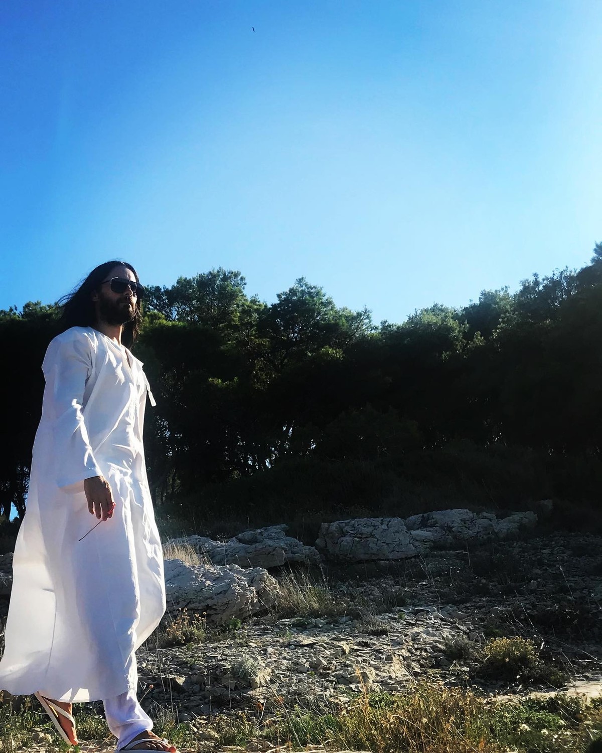 jared leto 
Mars Island

https://www.facebook.com/photo/?fbid=10220309138102118&amp;set=p.10220309138102118