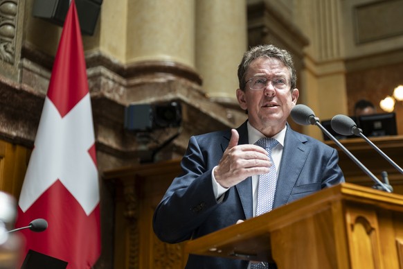 Bundesrat Albert Roesti spricht zur Grossen Kammer, an der Sommersession der Eidgenoessischen Raete, am Donnerstag, 18. Juni 2026 im Nationalrat in Bern. (KEYSTONE/Alessandro della Valle)