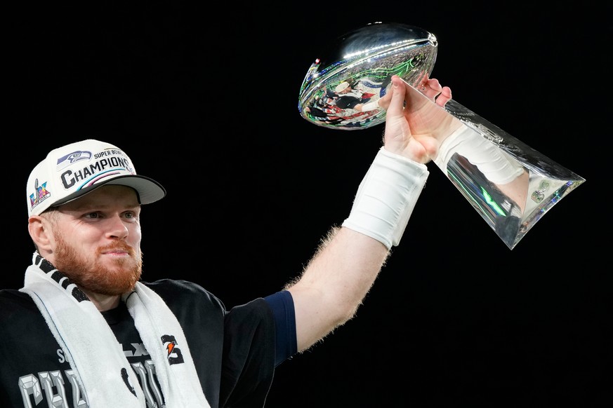 Seattle Seahawks quarterback Sam Darnold celebrates after the NFL Super Bowl 60 football game against the New England Patriots, Sunday, Feb. 8, 2026, in Santa Clara, Calif. (AP Photo/Doug Benc)
Sam Da ...