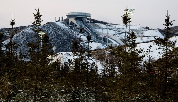 Die Skisprung-Anlage in Zhangjiakou soll rund 60 Millionen US-Dollar gekostet haben.