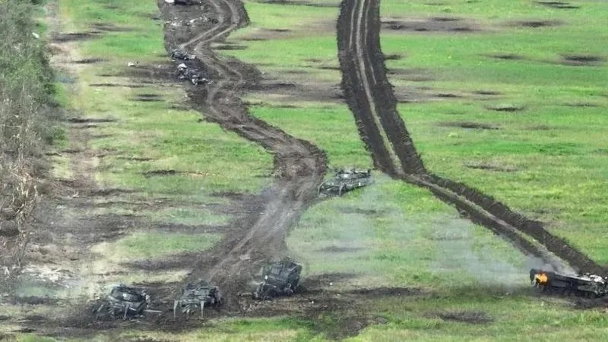 Zerstörte Geniepanzer in der Ukraine.