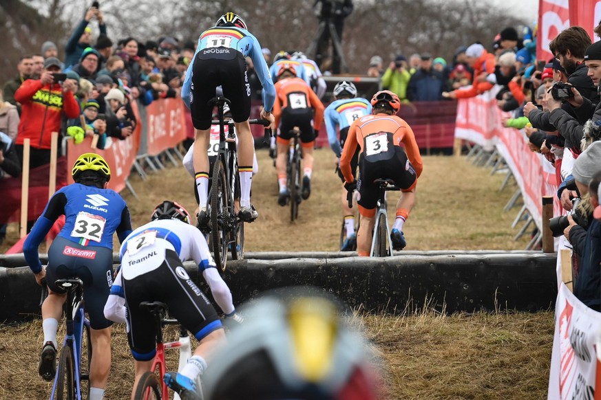 Illustration picture taken during the men U23 race at the cyclocross cycling event in Tabor, Czech Republic, the sixth stage out of 16 of the World Cup cyclocross competition, Sunday 14 November 2021. ...
