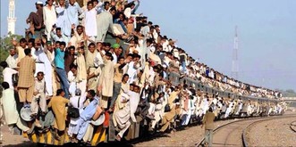 Genervt vom Pendeln? Hier zum Vergleich: 15 Dinge, die dir nur in Indien im Zug passieren