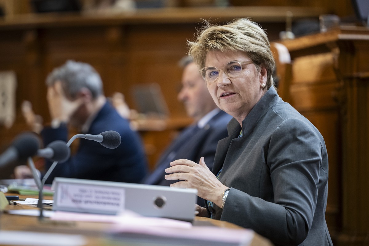 Bundespraesidentin Viola Amherd spricht zur Finanzierung der Armee, an der Sommersession der Eidgenoessischen Raete, am Montag, 3. Juni 2024 im Staenderat in Bern. (KEYSTONE/Alessandro della Valle)