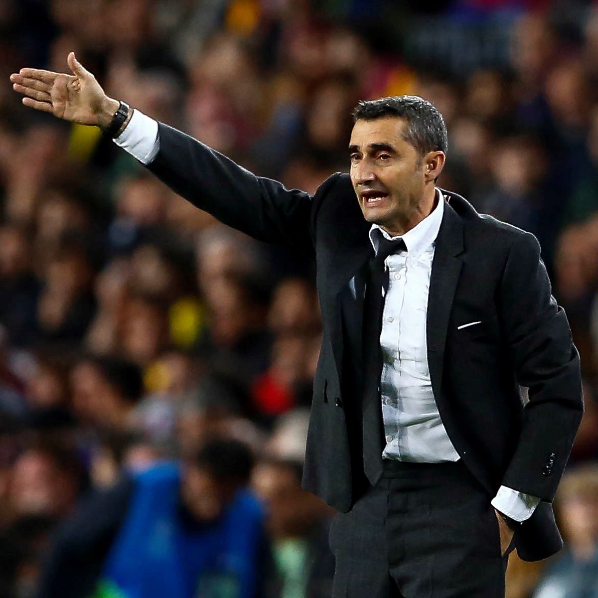 epa07541275 Barcelona's head coach Ernesto Valverde reacts during the UEFA Champions League first leg semifinal match between FC Barcelona and Liverpool in Barcelona, Spain, 01 May 2019. EPA/Enri ...