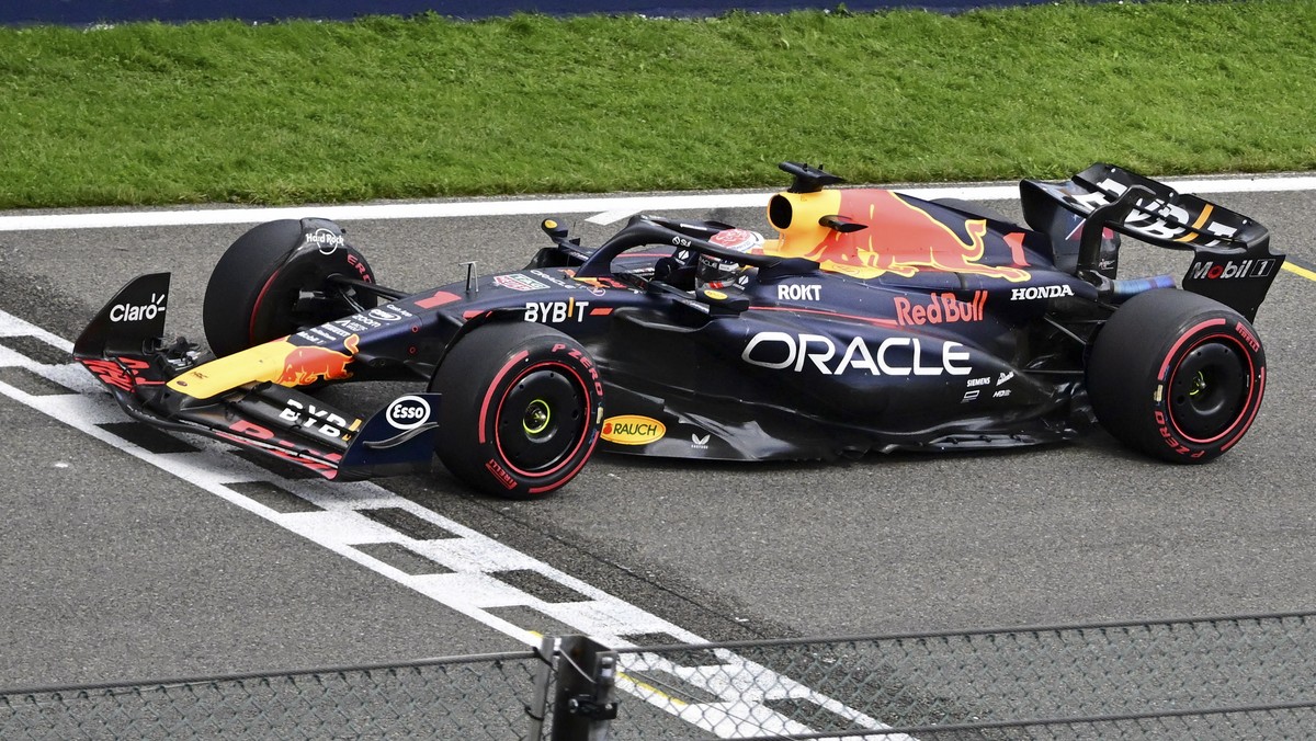 epa10777404 Dutch Formula One driver Max Verstappen of Red Bull Racing crosses the finish line winning the 2023 Formula 1 Belgian Grand Prix at the Circuit de Spa-Francorchamps racetrack in Stavelot,  ...